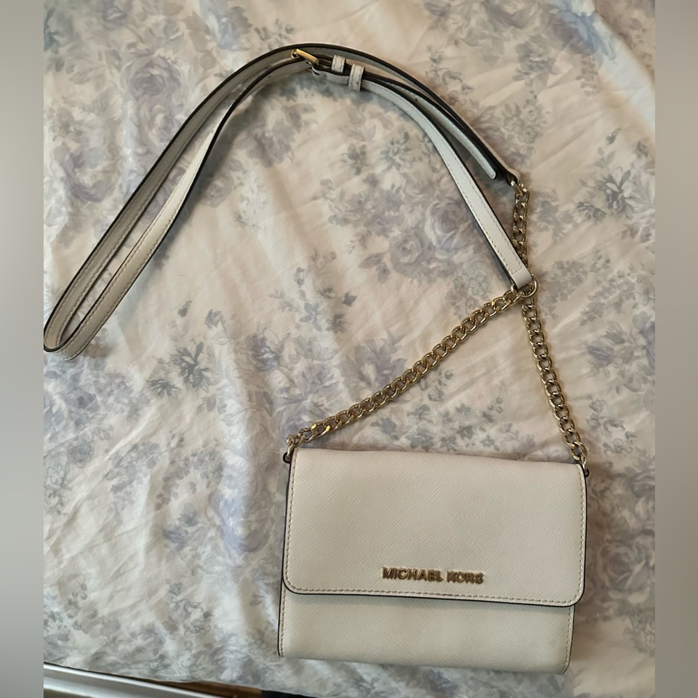 Michael Kors crossbody small with gold chain